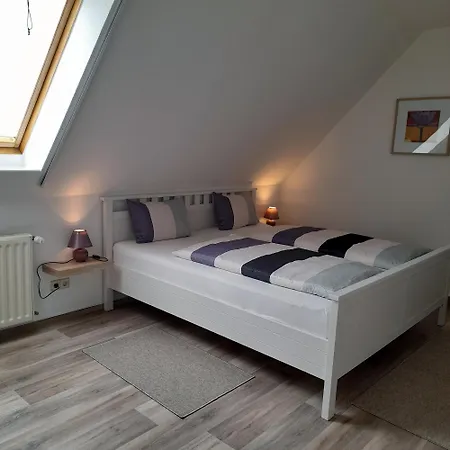 Zum Rosenhof Weisse Rose Apartment