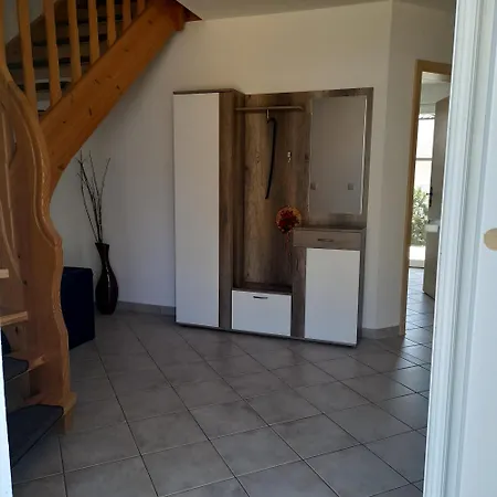 Zum Rosenhof Weisse Rose Apartment Alt Schwerin