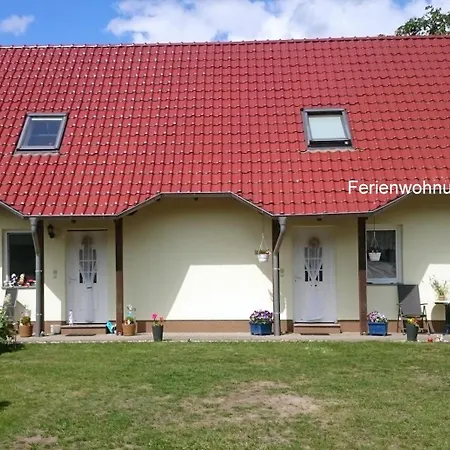 Zum Rosenhof Weisse Rose * Alt Schwerin
